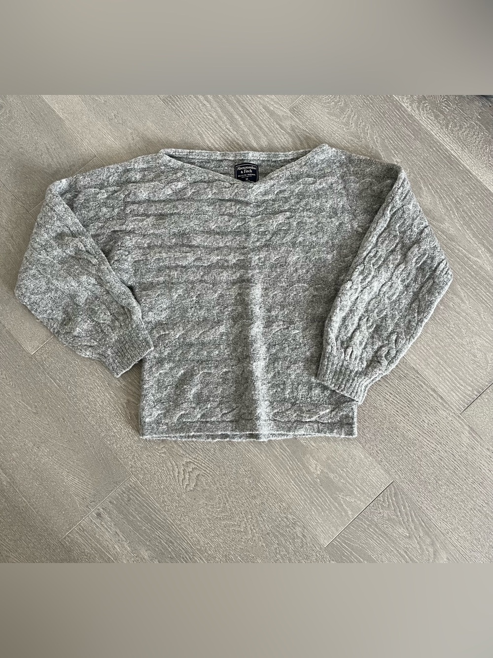 Abercrombie & Fitch Light Gray Cable-Knit Crewneck Sweater
